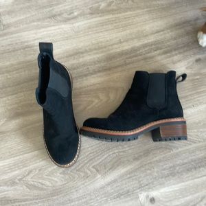 BLACK SUEDE CHELSEA BOOTS
